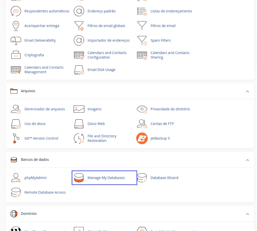 Bloco Bancos de dados da tela inicial do cPanel com o ícone Manage My Databases destacado