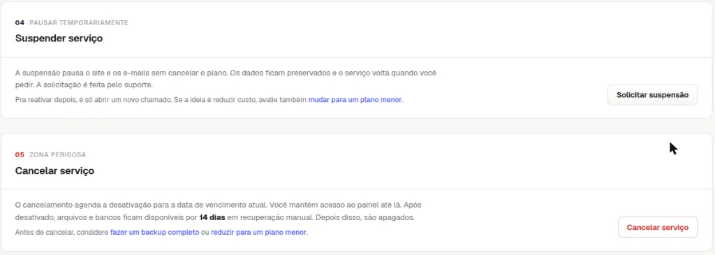 Seções Suspender serviço, com o botão Solicitar suspensão, e Cancelar serviço, com o aviso dos 14 dias e o botão Cancelar serviço