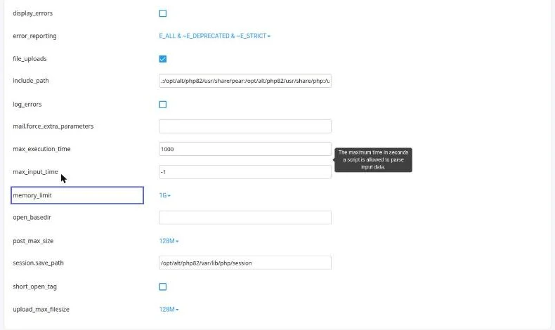 Aba Opções do PHP Selector com display_errors, error_reporting, file_uploads, include_path, max_execution_time, max_input_time, memory_limit destacado com 1G, post_max_size e upload_max_filesize com 128M